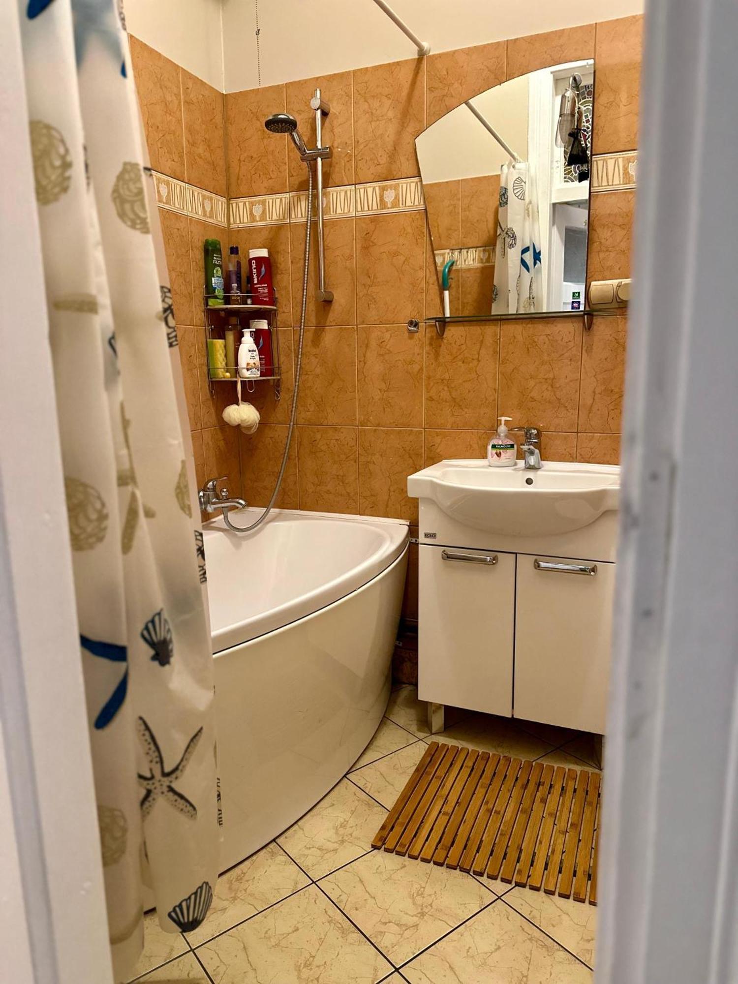Apartament Przy Dworcu Radom Buitenkant foto